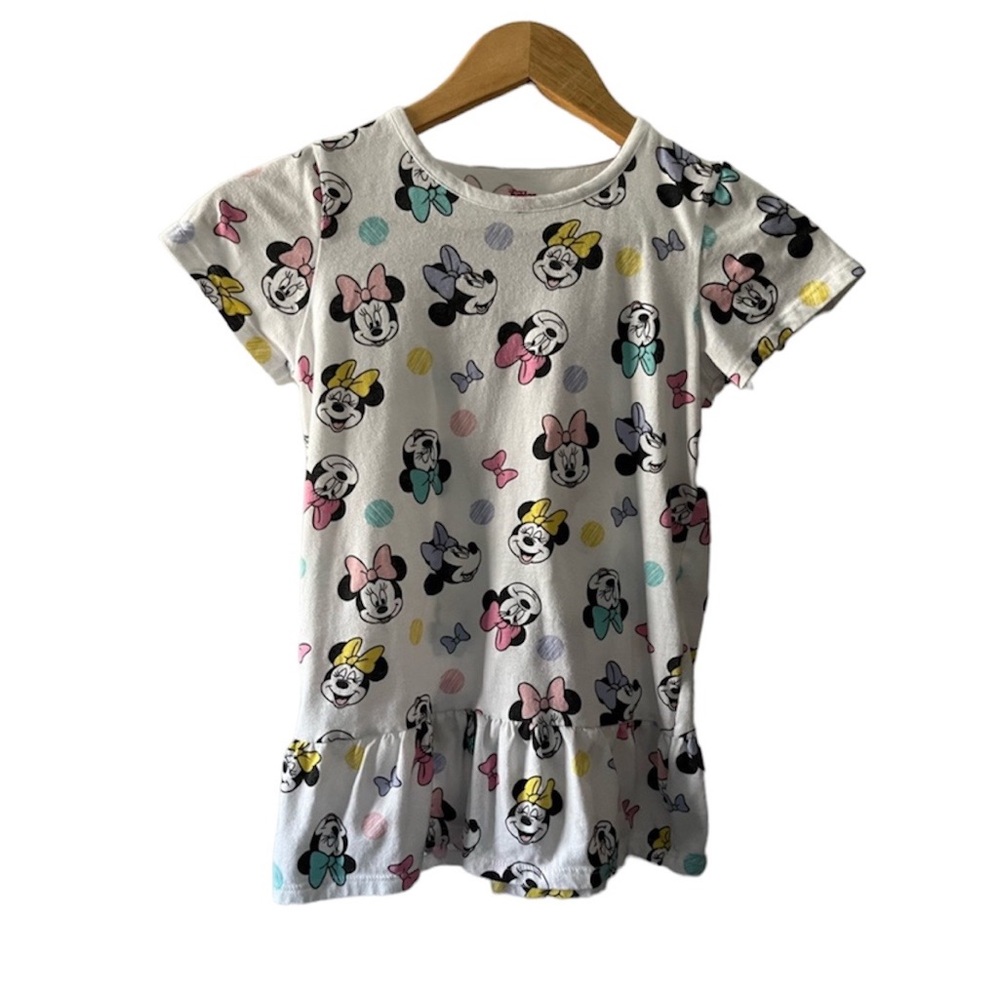 Disney Junior Minnie Mouse dress. White with Minnie Mouse faces. Pleated.Size 7